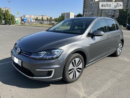 Серый Фольксваген e-Golf, объемом двигателя 0 л и пробегом 146 тыс. км за 17600 $, фото 1 на Automoto.ua