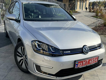 Серый Фольксваген e-Golf, объемом двигателя 0 л и пробегом 76 тыс. км за 9300 $, фото 1 на Automoto.ua