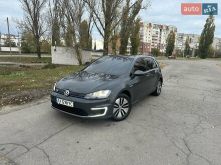 Сірий Фольксваген e-Golf, об'ємом двигуна 0 л та пробігом 92 тис. км за 12300 $, фото 1 на Automoto.ua