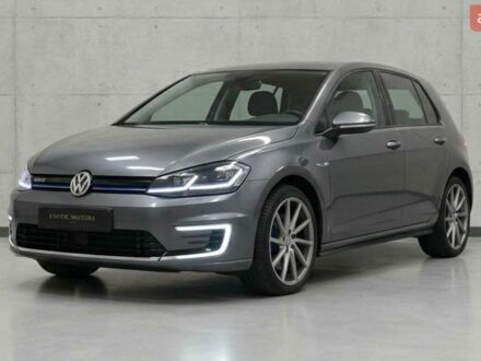Серый Фольксваген e-Golf, объемом двигателя 0 л и пробегом 106 тыс. км за 12500 $, фото 1 на Automoto.ua