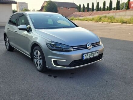 Серый Фольксваген e-Golf, объемом двигателя 0 л и пробегом 107 тыс. км за 12500 $, фото 1 на Automoto.ua
