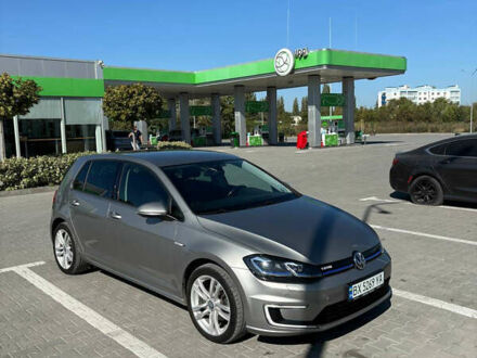 Серый Фольксваген e-Golf, объемом двигателя 0 л и пробегом 94 тыс. км за 14000 $, фото 1 на Automoto.ua