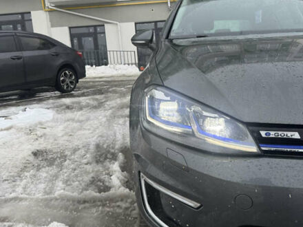 Сірий Фольксваген e-Golf, об'ємом двигуна 0 л та пробігом 72 тис. км за 12500 $, фото 1 на Automoto.ua
