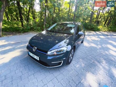 Серый Фольксваген e-Golf, объемом двигателя 0 л и пробегом 107 тыс. км за 11800 $, фото 1 на Automoto.ua