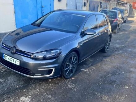 Серый Фольксваген e-Golf, объемом двигателя 0 л и пробегом 132 тыс. км за 13000 $, фото 1 на Automoto.ua