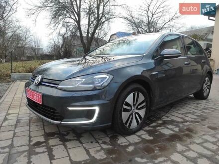 Фольксваген e-Golf 2017 у Дубно на Automoto.ua Сірий Фольксваген e-Golf, об'ємом двигуна 0 л та пробігом 98 тис. км за 13500 $, фото 1 на Automoto.ua