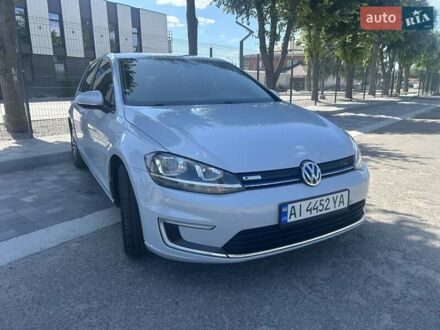 Серый Фольксваген e-Golf, объемом двигателя 0 л и пробегом 120 тыс. км за 11900 $, фото 1 на Automoto.ua
