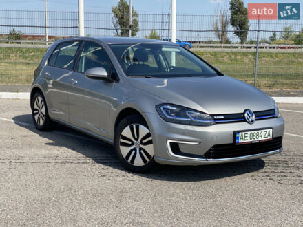Серый Фольксваген e-Golf, объемом двигателя 0 л и пробегом 100 тыс. км за 15500 $, фото 1 на Automoto.ua
