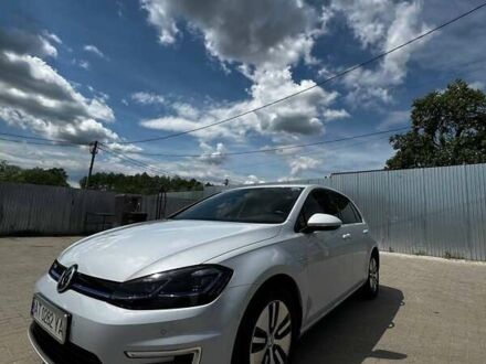 Серый Фольксваген e-Golf, объемом двигателя 0 л и пробегом 85 тыс. км за 15100 $, фото 1 на Automoto.ua