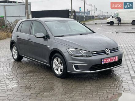 Серый Фольксваген e-Golf, объемом двигателя 0 л и пробегом 117 тыс. км за 12599 $, фото 1 на Automoto.ua