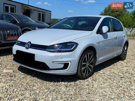 Серый Фольксваген e-Golf, объемом двигателя 0 л и пробегом 130 тыс. км за 13800 $, фото 1 на Automoto.ua
