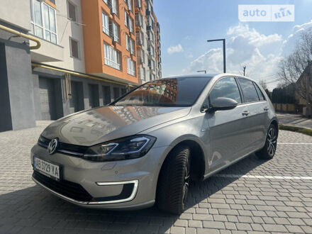 Серый Фольксваген e-Golf, объемом двигателя 0 л и пробегом 93 тыс. км за 17000 $, фото 1 на Automoto.ua