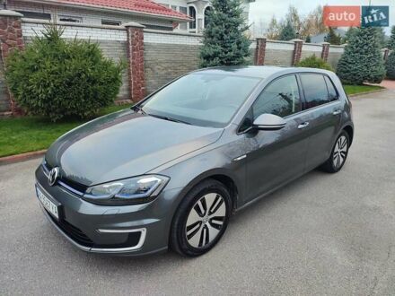 Фольксваген e-Golf 2018 у Києві на Automoto.ua Сірий Фольксваген e-Golf, об'ємом двигуна 0 л та пробігом 126 тис. км за 12700 $, фото 1 на Automoto.ua