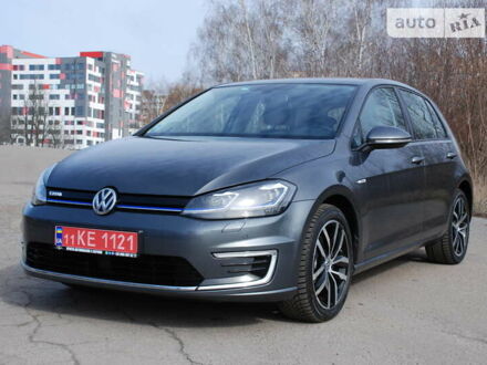 Серый Фольксваген e-Golf, объемом двигателя 0 л и пробегом 100 тыс. км за 16800 $, фото 1 на Automoto.ua