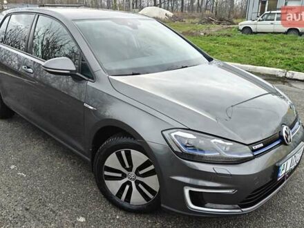 Серый Фольксваген e-Golf, объемом двигателя 0 л и пробегом 262 тыс. км за 11999 $, фото 1 на Automoto.ua