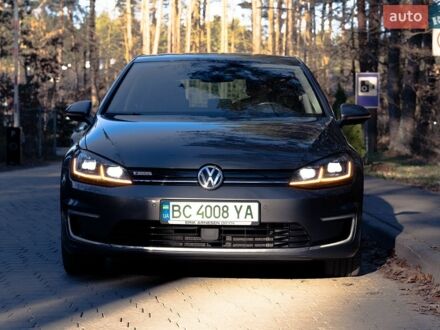 Серый Фольксваген e-Golf, объемом двигателя 0 л и пробегом 101 тыс. км за 15200 $, фото 1 на Automoto.ua