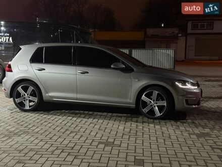 Серый Фольксваген e-Golf, объемом двигателя 0 л и пробегом 155 тыс. км за 13500 $, фото 1 на Automoto.ua