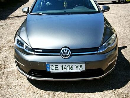 Серый Фольксваген e-Golf, объемом двигателя 100 л и пробегом 86 тыс. км за 13400 $, фото 1 на Automoto.ua