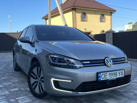 Серый Фольксваген e-Golf, объемом двигателя 0 л и пробегом 34 тыс. км за 17999 $, фото 1 на Automoto.ua