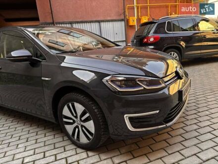 Фольксваген e-Golf 2018 в Мукачеве на Automoto.ua Серый Фольксваген e-Golf, объемом двигателя 0 л и пробегом 44 тыс. км за 16000 $, фото 1 на Automoto.ua