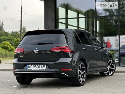 Фольксваген e-Golf 2018 в Ужгороде на Automoto.ua Серый Фольксваген e-Golf, объемом двигателя 0 л и пробегом 84 тыс. км за 19999 $, фото 1 на Automoto.ua