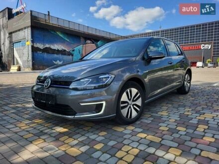 Серый Фольксваген e-Golf, объемом двигателя 0 л и пробегом 94 тыс. км за 12999 $, фото 1 на Automoto.ua