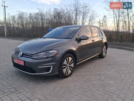 Сірий Фольксваген e-Golf, об'ємом двигуна 0 л та пробігом 97 тис. км за 11900 $, фото 1 на Automoto.ua