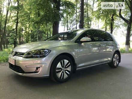 Серый Фольксваген e-Golf, объемом двигателя 0 л и пробегом 87 тыс. км за 14995 $, фото 1 на Automoto.ua