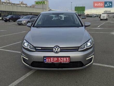 Фольксваген e-Golf 2019 у Києві на Automoto.ua Сірий Фольксваген e-Golf, об'ємом двигуна 0 л та пробігом 96 тис. км за 13395 $, фото 1 на Automoto.ua