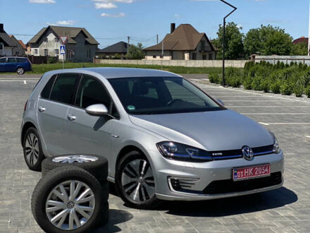 Фольксваген e-Golf 2019 в Луцке на Automoto.ua Серый Фольксваген e-Golf, объемом двигателя 0 л и пробегом 68 тыс. км за 14100 $, фото 1 на Automoto.ua