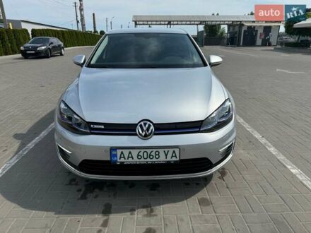 Фольксваген e-Golf 2019 в Черкассах на Automoto.ua Серый Фольксваген e-Golf, объемом двигателя 0 л и пробегом 69 тыс. км за 14000 $, фото 1 на Automoto.ua