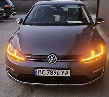 Фольксваген e-Golf 2019 у Дрогобичі на Automoto.ua Сірий Фольксваген e-Golf, об'ємом двигуна 0 л та пробігом 116 тис. км за 15200 $, фото 1 на Automoto.ua