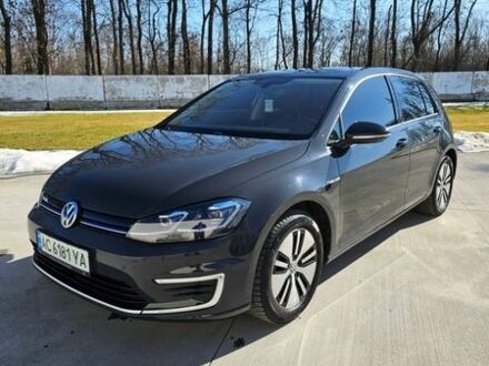 Серый Фольксваген e-Golf, объемом двигателя 0 л и пробегом 133 тыс. км за 15500 $, фото 1 на Automoto.ua