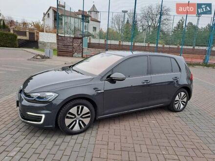 Серый Фольксваген e-Golf, объемом двигателя 0 л и пробегом 54 тыс. км за 16500 $, фото 1 на Automoto.ua
