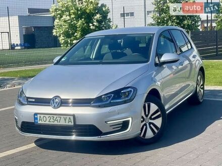 Серый Фольксваген e-Golf, объемом двигателя 0 л и пробегом 75 тыс. км за 13200 $, фото 1 на Automoto.ua
