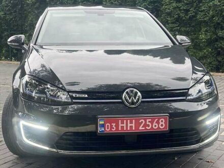 Фольксваген e-Golf 2020 у Шепетовке на Automoto.ua Сірий Фольксваген e-Golf, об'ємом двигуна 0 л та пробігом 67 тис. км за 15400 $, фото 1 на Automoto.ua