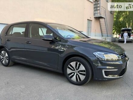 Сірий Фольксваген e-Golf, об'ємом двигуна 0 л та пробігом 45 тис. км за 17000 $, фото 1 на Automoto.ua