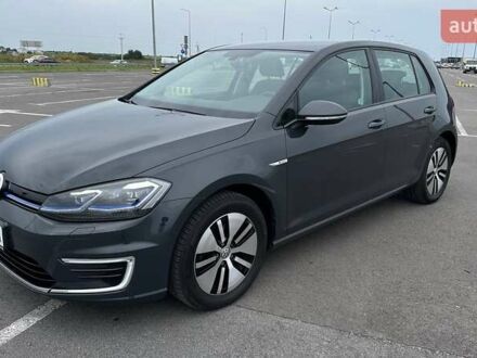 Серый Фольксваген e-Golf, объемом двигателя 0 л и пробегом 32 тыс. км за 15500 $, фото 1 на Automoto.ua