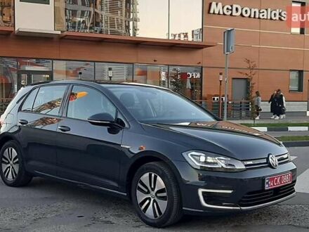 Серый Фольксваген e-Golf, объемом двигателя 0 л и пробегом 140 тыс. км за 12300 $, фото 1 на Automoto.ua