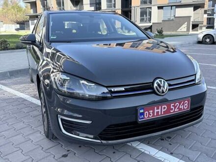 Фольксваген e-Golf 2020 в Тернополе на Automoto.ua Серый Фольксваген e-Golf, объемом двигателя 0 л и пробегом 124 тыс. км за 12900 $, фото 1 на Automoto.ua