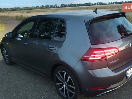 Фольксваген e-Golf 2020 в Черкассах на Automoto.ua Серый Фольксваген e-Golf, объемом двигателя 0 л и пробегом 69 тыс. км за 17500 $, фото 1 на Automoto.ua