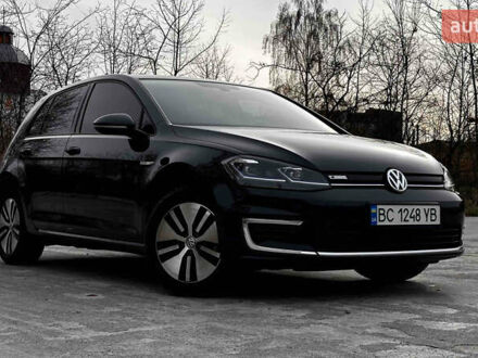 Серый Фольксваген e-Golf, объемом двигателя 0 л и пробегом 64 тыс. км за 13500 $, фото 1 на Automoto.ua