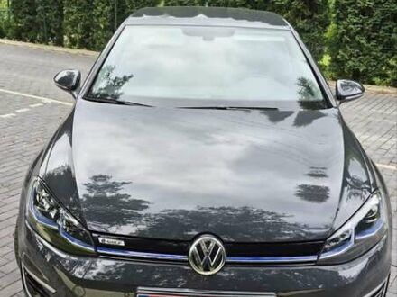 Фольксваген e-Golf 2020 у Шепетовке на Automoto.ua Сірий Фольксваген e-Golf, об'ємом двигуна 0 л та пробігом 81 тис. км за 15600 $, фото 1 на Automoto.ua