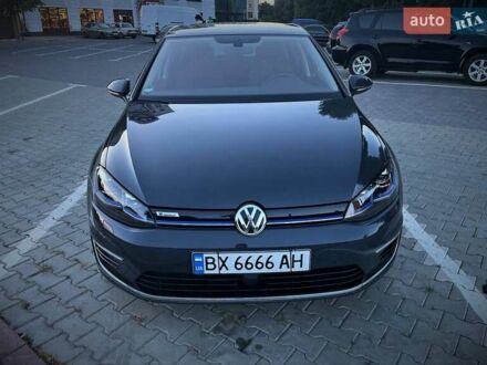 Фольксваген e-Golf 2020 в Хмельницком на Automoto.ua Серый Фольксваген e-Golf, объемом двигателя 0 л и пробегом 64 тыс. км за 15600 $, фото 1 на Automoto.ua