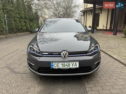 Серый Фольксваген e-Golf, объемом двигателя 0 л и пробегом 40 тыс. км за 15300 $, фото 1 на Automoto.ua