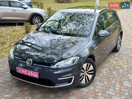 Серый Фольксваген e-Golf, объемом двигателя 0 л и пробегом 125 тыс. км за 14550 $, фото 1 на Automoto.ua