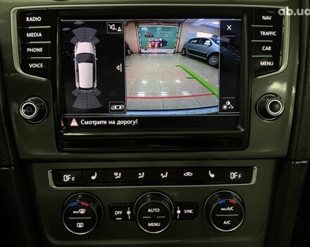 Синий Фольксваген e-Golf, объемом двигателя 0 л и пробегом 131 тыс. км за 13000 $, фото 9 на Automoto.ua