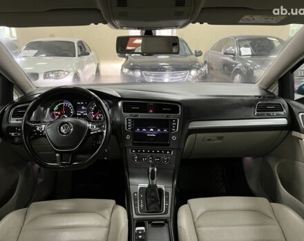 Синий Фольксваген e-Golf, объемом двигателя 0 л и пробегом 131 тыс. км за 13000 $, фото 5 на Automoto.ua