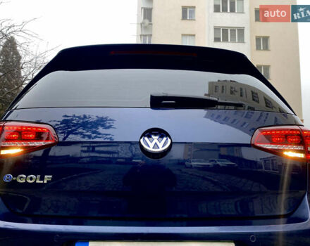 Синий Фольксваген e-Golf, объемом двигателя 0 л и пробегом 124 тыс. км за 8900 $, фото 11 на Automoto.ua