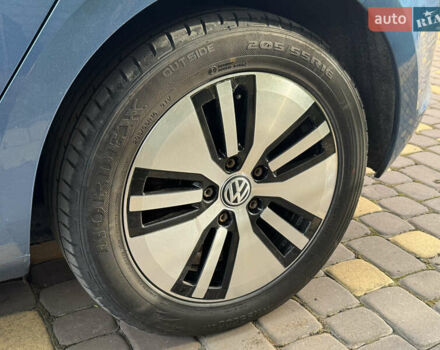 Синій Фольксваген e-Golf, об'ємом двигуна 0 л та пробігом 72 тис. км за 9500 $, фото 20 на Automoto.ua